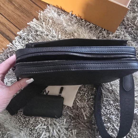 Louis Vuitton Trio Mess NV - Picture 9 of 16